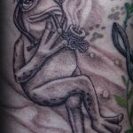 Lisa DeLauder Tattoo Artist black and grey frog